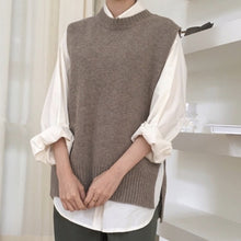 Load image into Gallery viewer, Colorfaith 2019 New Autumn Winter Women Sweaters Sleeveless Split O-Neck Vest Warm Minimalist Knitting Elegant Tops SWV9221