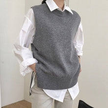 Load image into Gallery viewer, Colorfaith 2019 New Autumn Winter Women Sweaters Sleeveless Split O-Neck Vest Warm Minimalist Knitting Elegant Tops SWV9221